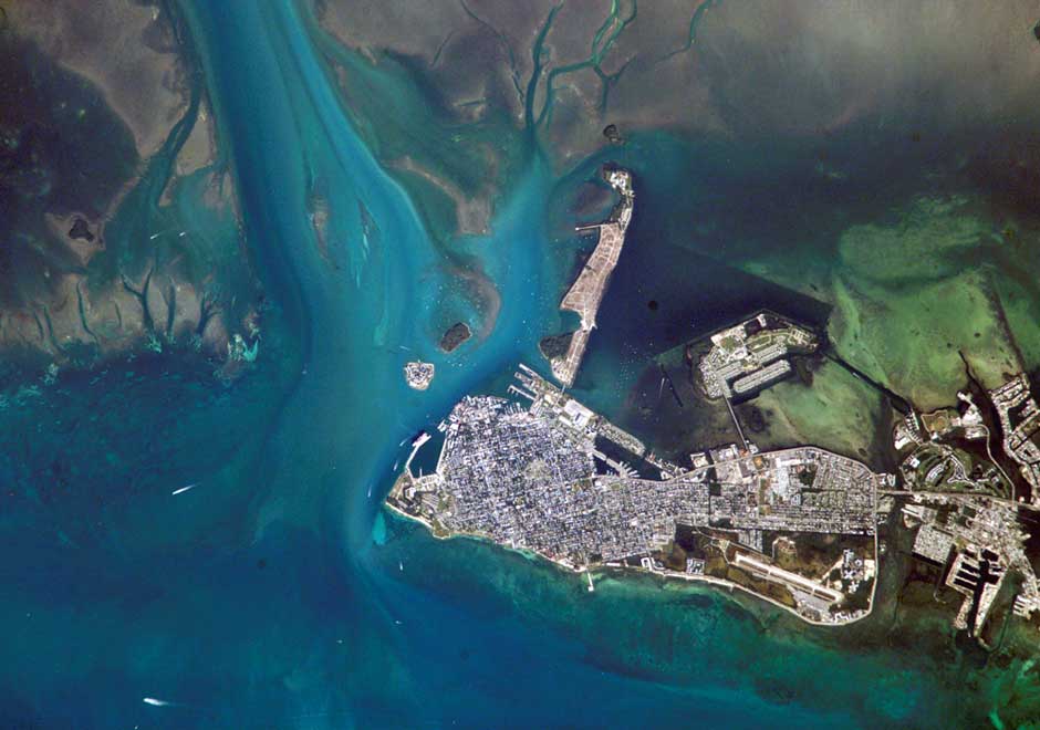Covid xóa sạch vùng nước xung quanh Key West